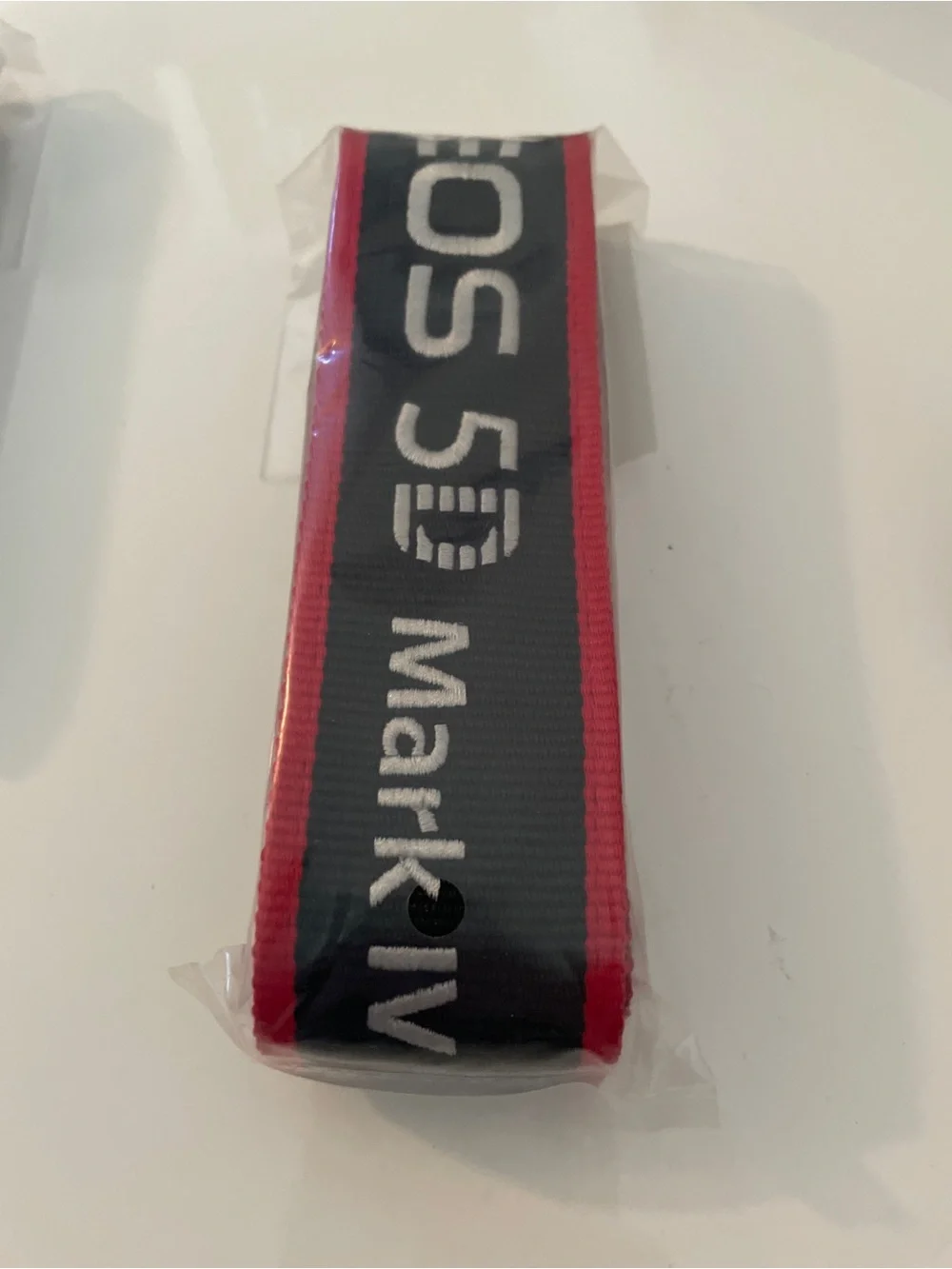 Canon 5D Mark IV neck strap